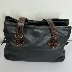 Isanti Vintage Soft Black Leather Handbag